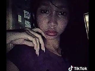 si nene ay may pinakita